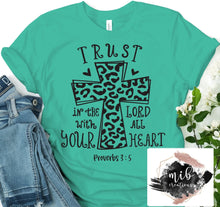 Load image into Gallery viewer, Leopard Trust In The Lord Black Shirt