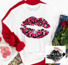 Load image into Gallery viewer, Pink &amp; Leopard Lips shirt
